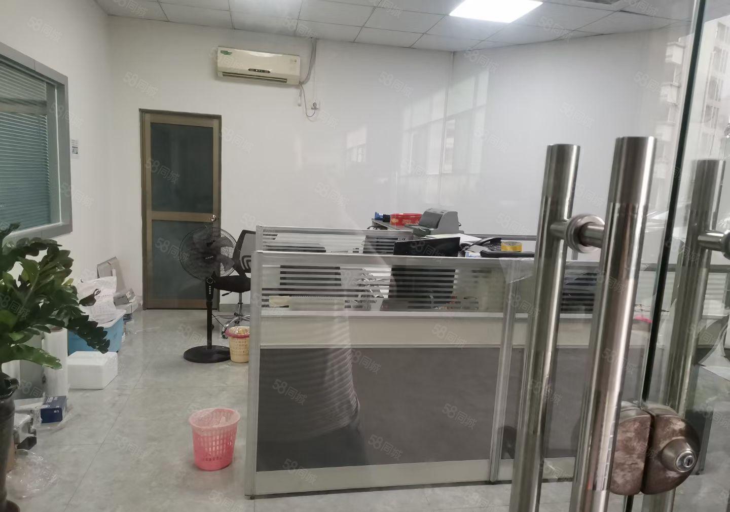 大岭山实业客转租，标准一楼1300平方，厂房共3层