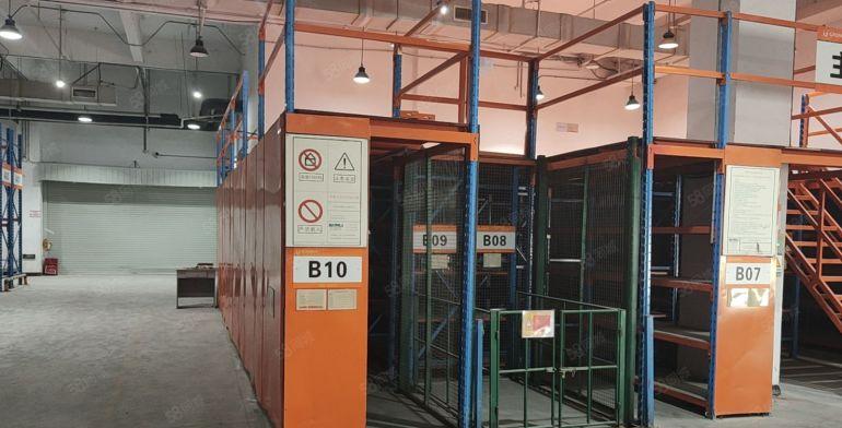 松山湖靠大岭山红本双证丙二类带卸货平台一楼4000平大小可分