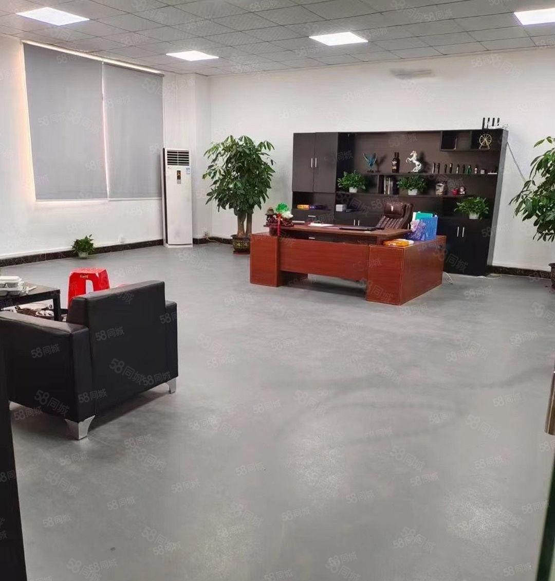 现成精装修，大岭山杨屋高速口，楼上600平标准厂房出租