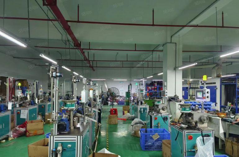 大岭山大沙空出整层920平精装修工业园区低价厂房出租