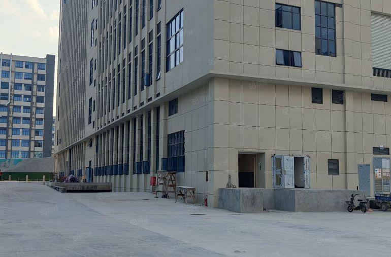 大岭山高速出口旁全新超大空地原房东重工业红本厂房出租