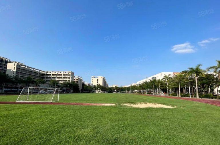 大岭山花园式厂房 空地大 精装修 带卸货平台 适合电子 设备