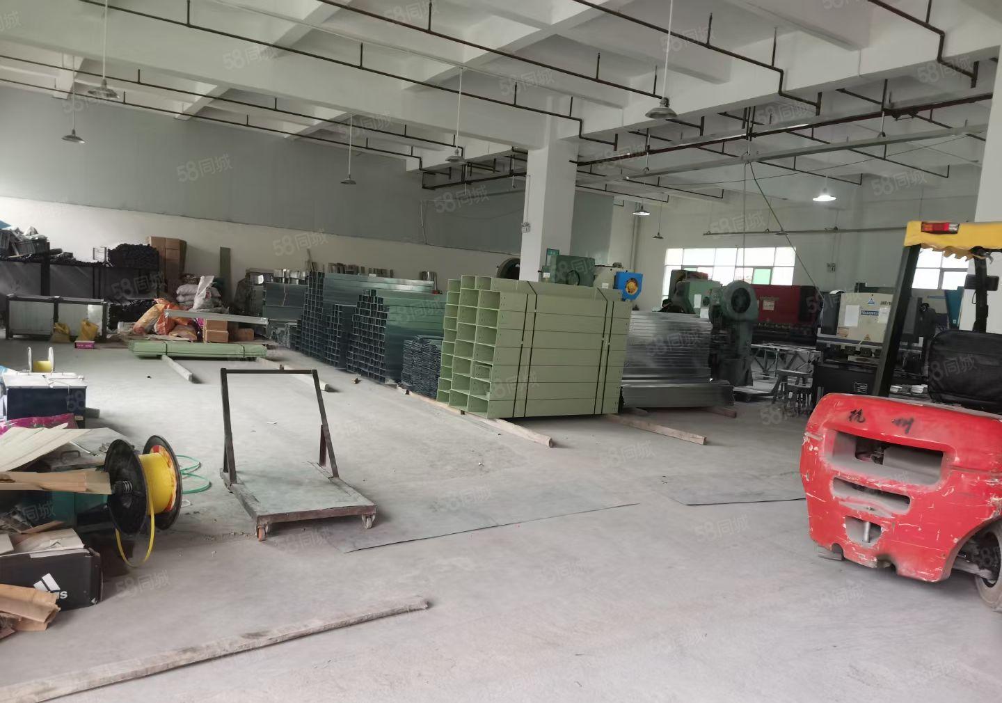 大岭山实业客转租，标准一楼1300平方，厂房共3层