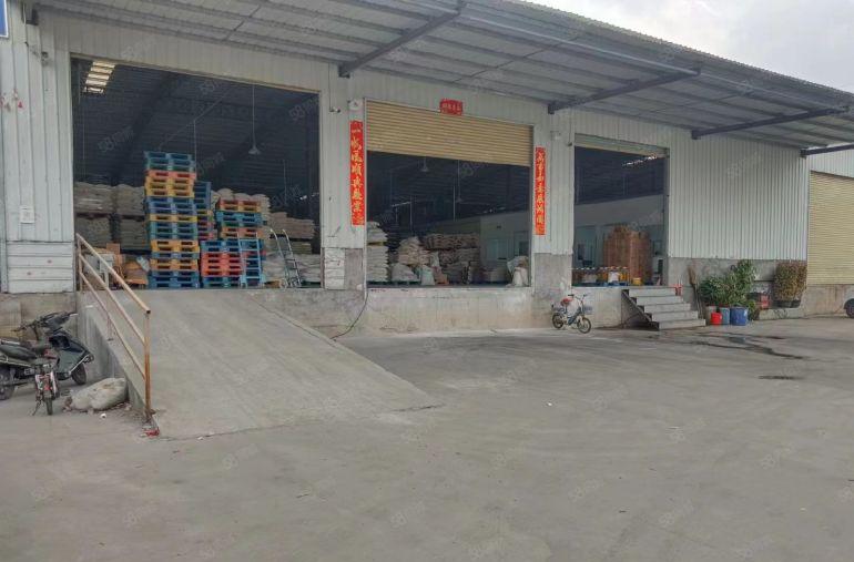 临近深圳方向 大岭山原房东出租2000平厂房空地大可分租