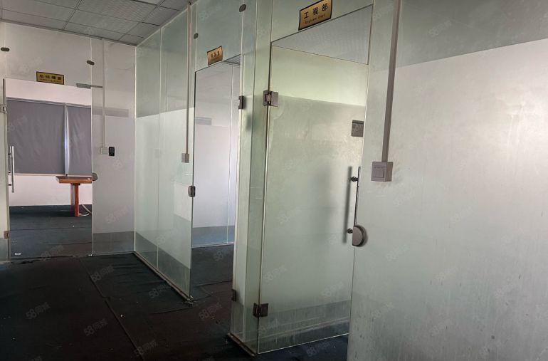 大岭山镇杨屋原房东钢结构600平阁楼办公室水电低价出租