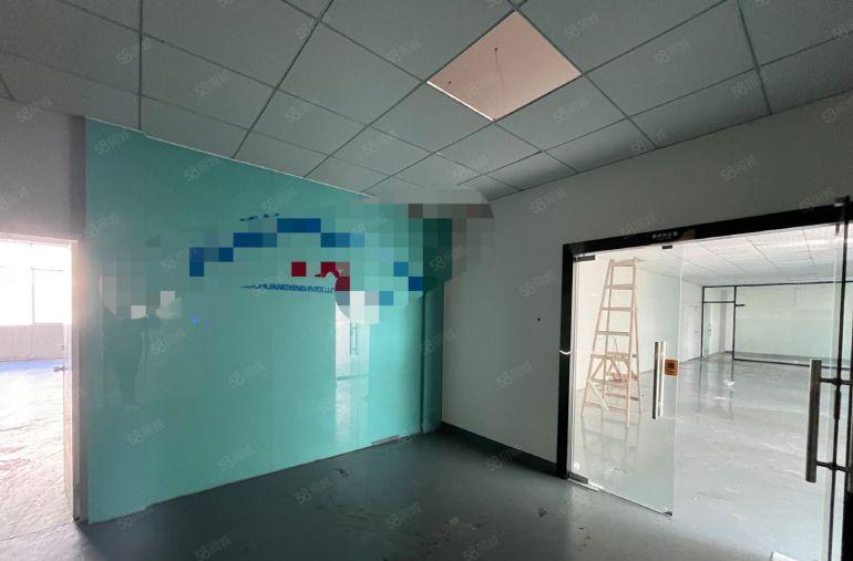 大岭山杨屋楼上950平精装修厂房低价出租临深易招工