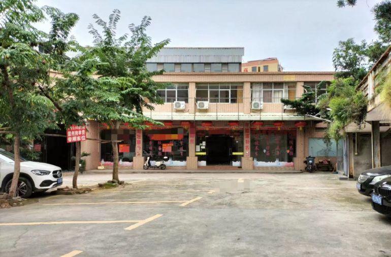 大岭山靠近主干道600平精装修水电齐全 低价厂房出租