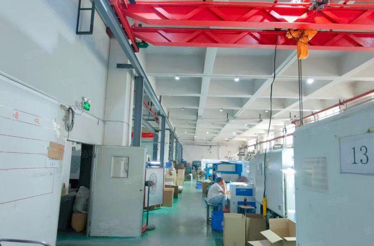 大岭山工业区1楼2000平6米高厂房低价出租，带行车可办环评