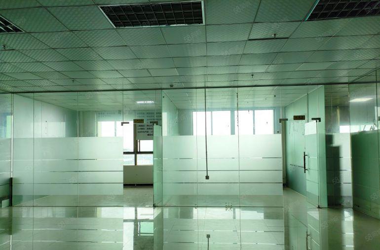 大岭山镇杨屋村高速路口原房东工业园一楼带现成航车厂房仓库出租