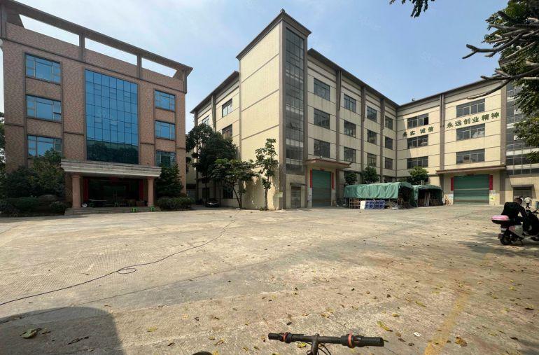 大岭山独门独院厂房出租，水电齐全工业用地，一手房东低价出租