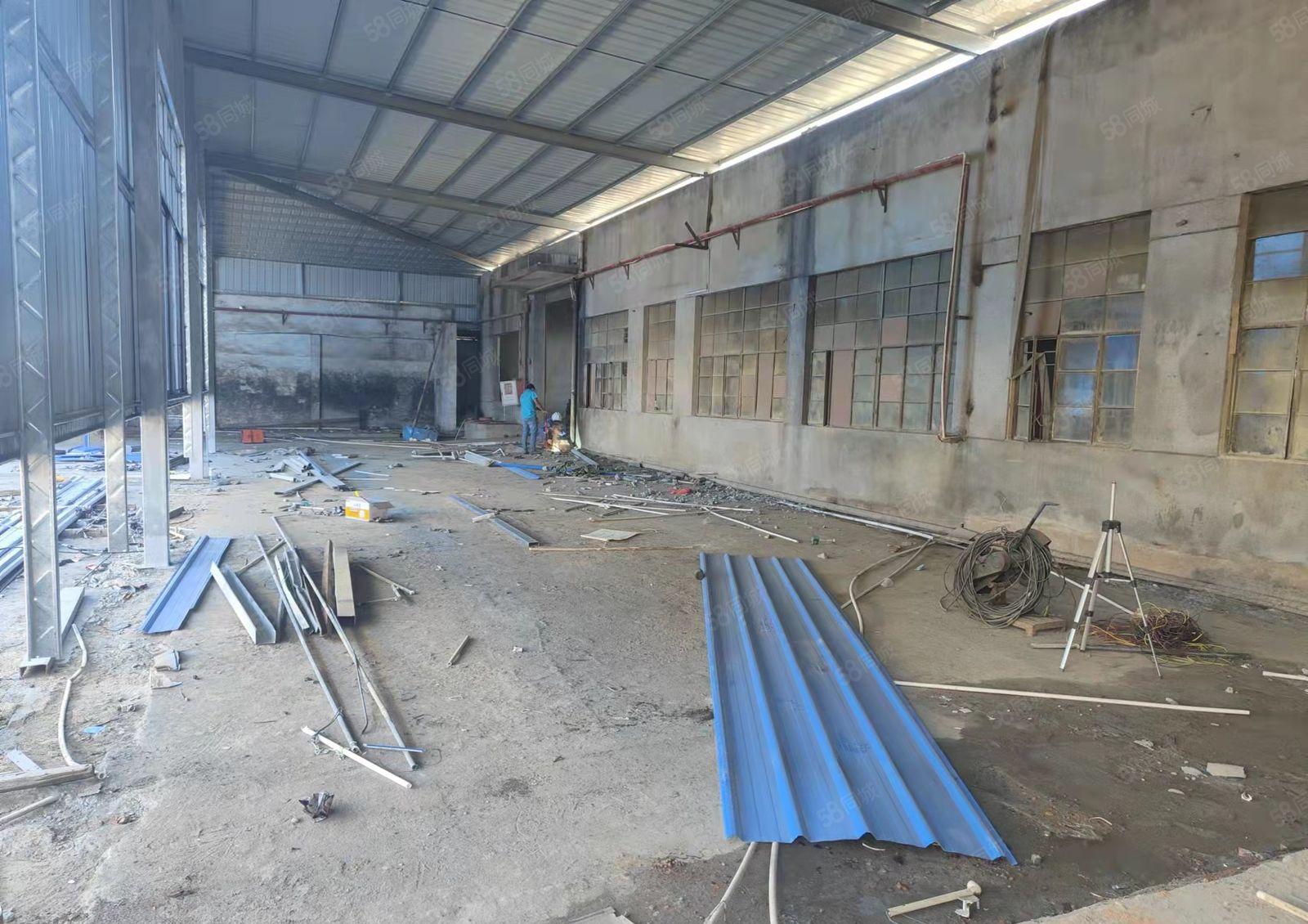 新出独门独院3000平厂房出租，适合各类行业，可以办理环评！