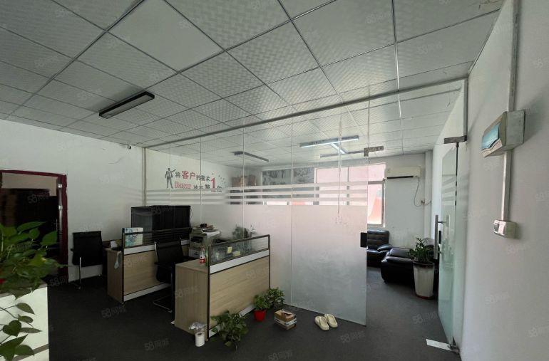 大岭山1500平小独院低价出租精装修空地大易招工