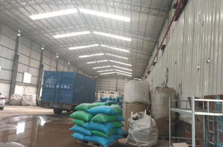 大岭山新出钢构1300平滴水10米 单价15.3靠近高速