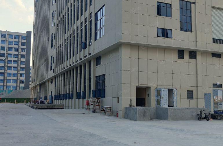 大岭山高速出口旁全新超大空地原房东重工业红本厂房出租