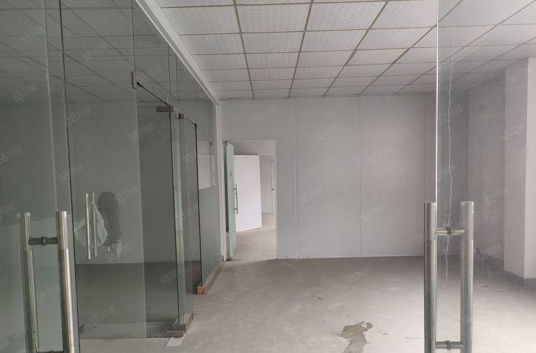 大岭山镇原房东新建独院厂房出租，实际面积，超大空地，带隔热层