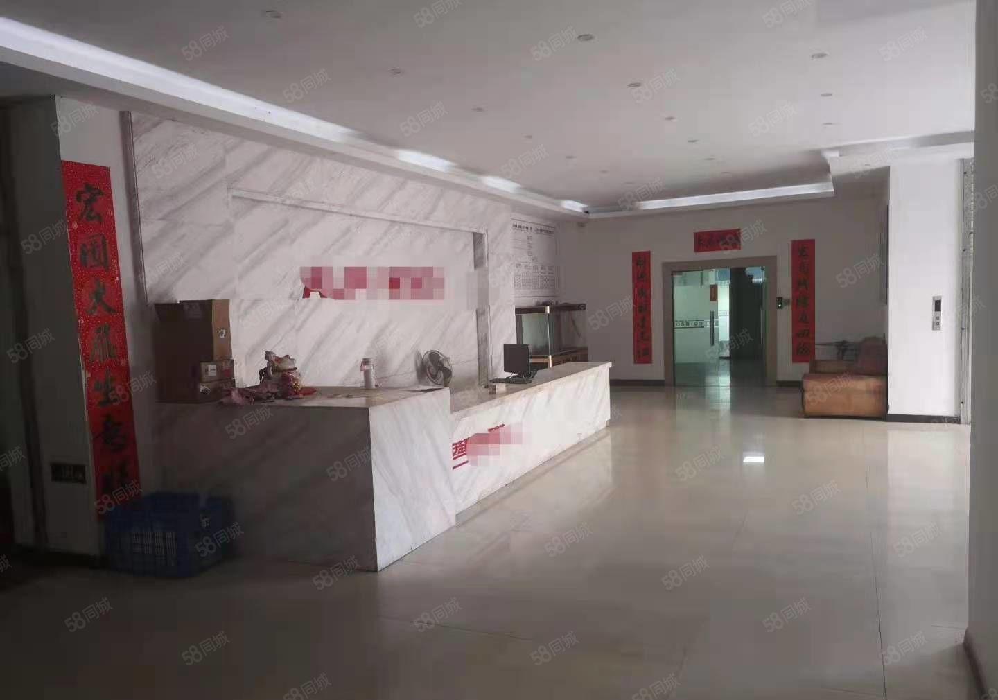 低价招租大岭山工业园二楼九成新1250平米厂房