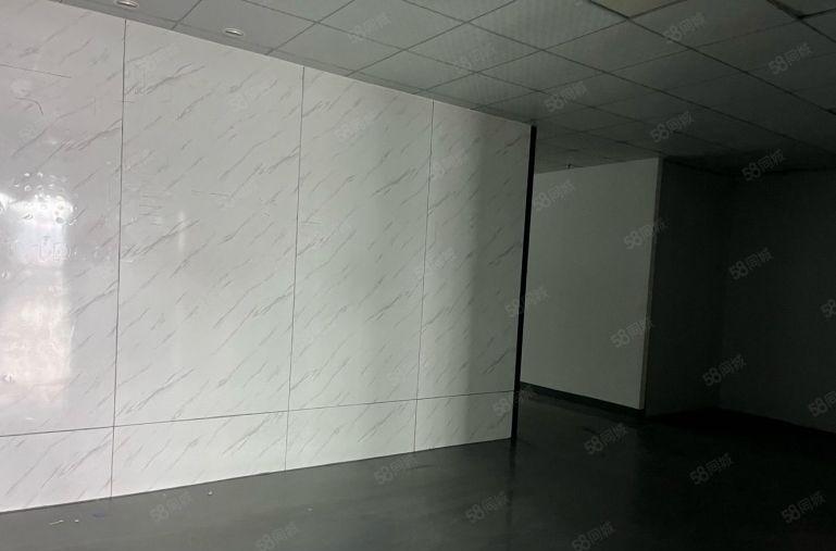 大岭山镇鸡翅岭村楼上1800平精装修带现成水电低价出租