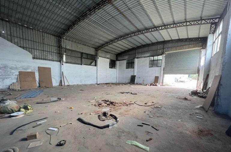 大岭山镇大沙村钢结构450平方，空地大，好停车，还价就租