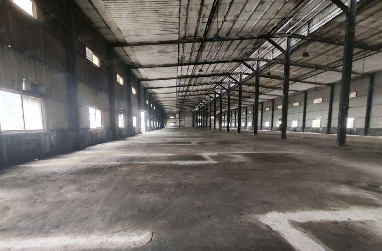 本地房东，大岭山杨屋3000平厂房出租，可做仓库，滴水10米