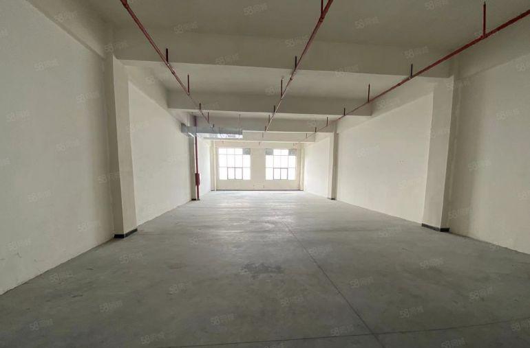 大片美重型工业装修厂房，适合多种污染刚行业，现成办公室