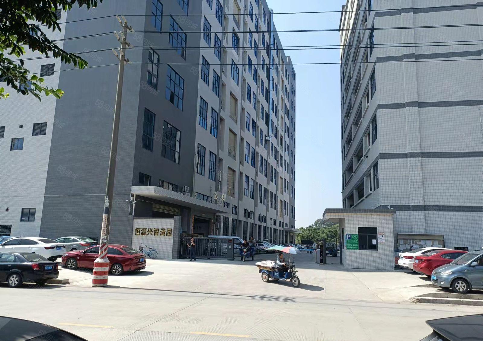 大岭山杨屋独院标准楼上2000平厂房出租 带全新装修交通好