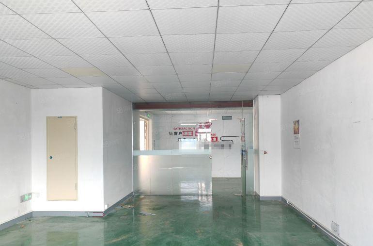 大岭山镇原房东工业园标准厂房楼上现成水电装修办公室960平方