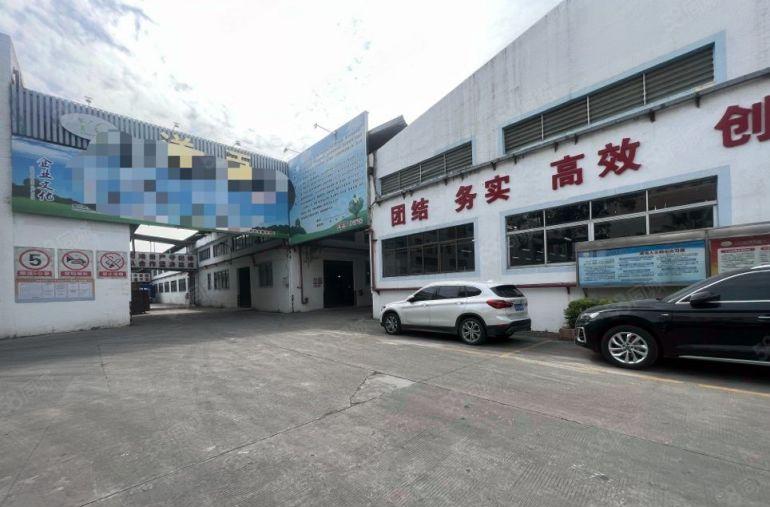 大岭山国道边上原房东独门独院单一层厂房出租，有家具环评