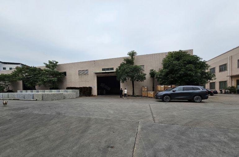 大岭山9米高钢构厂房 可办环评 可做小污染行业 原房东出租