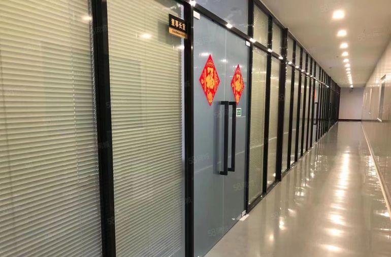 大岭山镇杨屋新出500平方，现成办公室装修，水电齐全，地坪漆