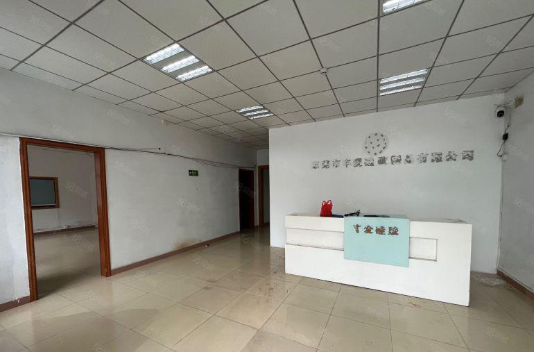 大岭山颜屋一楼650平精装修厂房低价出租 临近深圳 交通方便