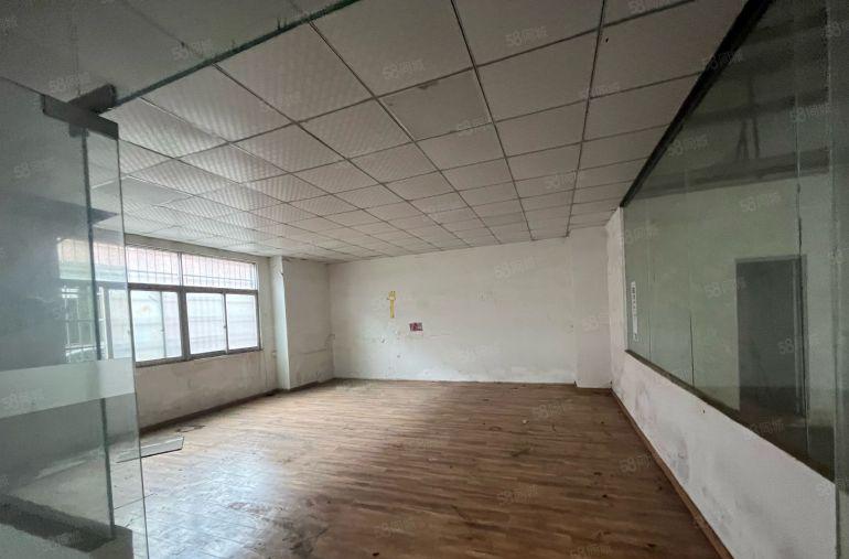 大岭山镇1500平钢构 能办环评带隔热 办公室装修低价出租