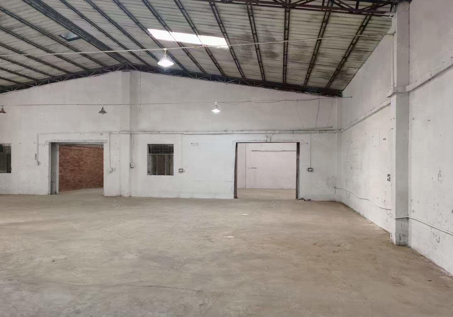 大岭山划算单一层880平方厂房，低价出租，可签十年