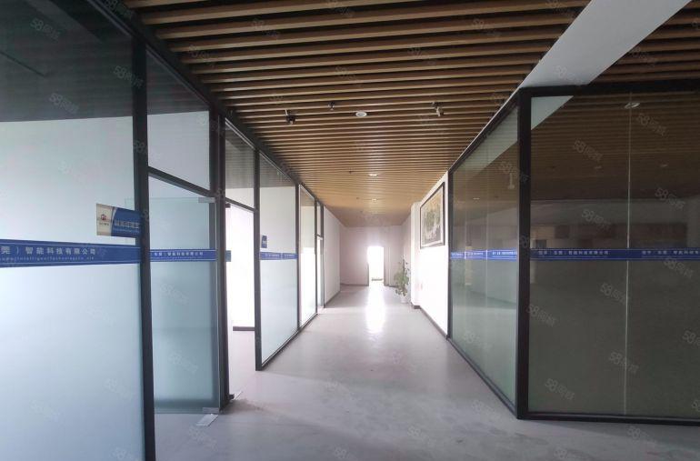 大岭山杨屋三楼5000平方精装修厂房出租