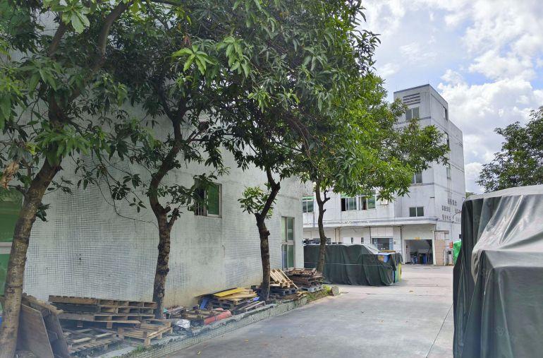 （两层独院）大岭山标准厂房出租2400方，格局方正，面积实量