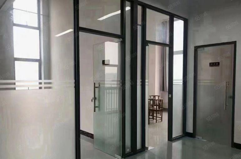 大岭山镇杨屋村楼上整层1350平方，已刷好地坪漆靠近高速路口