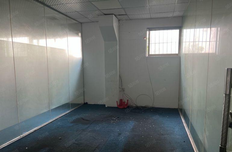 大岭山镇杨屋原房东钢结构600平阁楼办公室水电低价出租