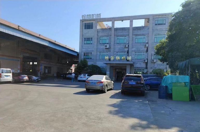 行车免费用 大岭山出租2500平厂房空地超大可办环评可分租