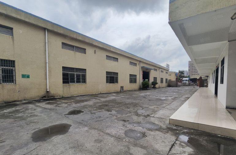 大岭山靠深圳原房东独院带现成10吨航车高度9米钢构4000平