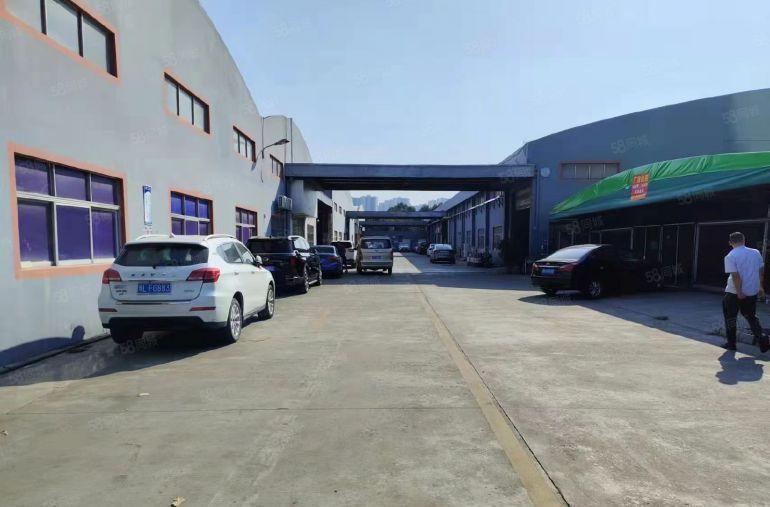 大岭山石大路旁单一层现成航车 小面积厂房出租 高7米 精装修