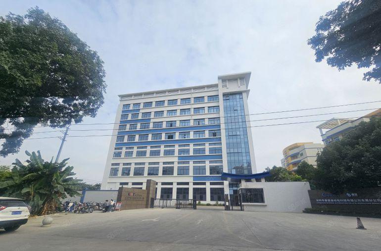 向东工业区新出豪华装修厂房1600平方，水电齐全实际面积出租