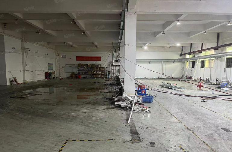 大岭山镇原房东一楼现成装修水电齐全低价急租空地超大停车位充足