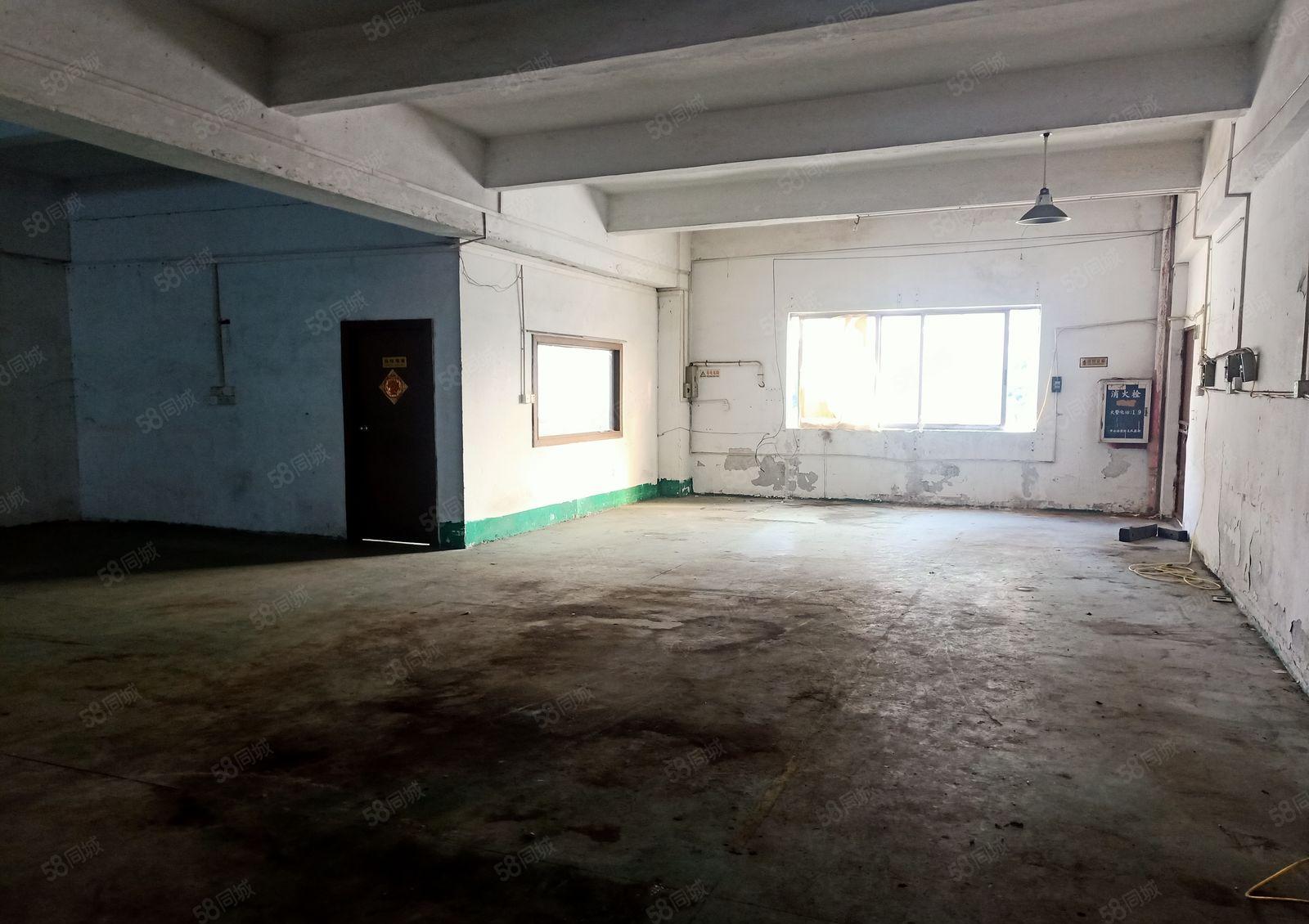 石碣现场装修标准厂房350平方米，500平方米低价出租