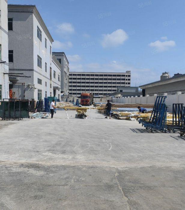 原房东二层独院，大货梯，水电办公室现成，空大，可分租