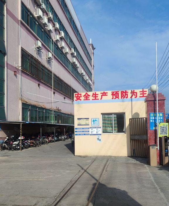 石碣现成家具厂房30000平方出租12元起。