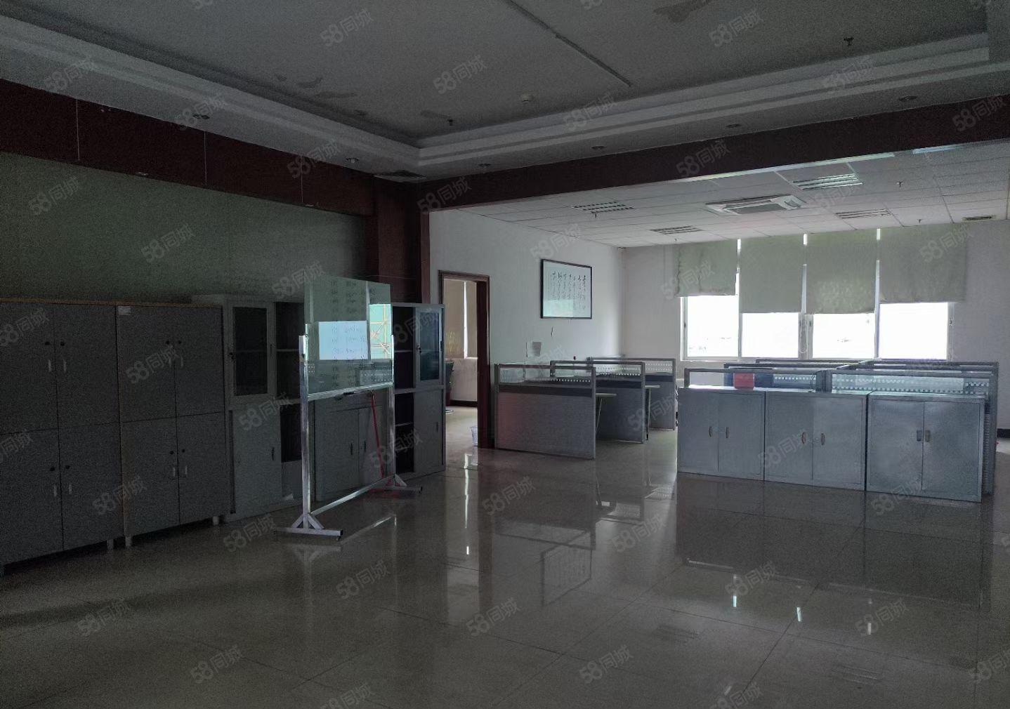 新！抢手！原房东！石碣镇独院厂房招租一楼2200方可分