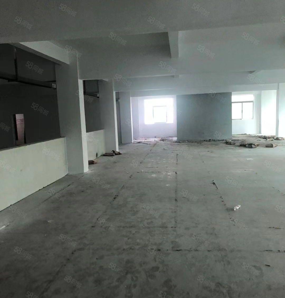 东莞石碣中心全新三层厂房4100方，可分租可办环评