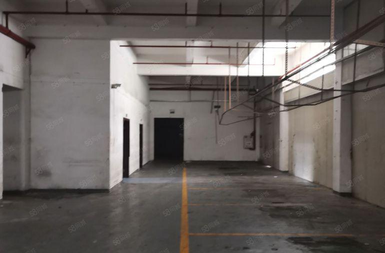 石碣刘屋独院厂房 1楼1100平方，租金22可谈，宿舍按需