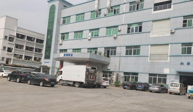 东莞石碣现成注塑厂房出租9800平方