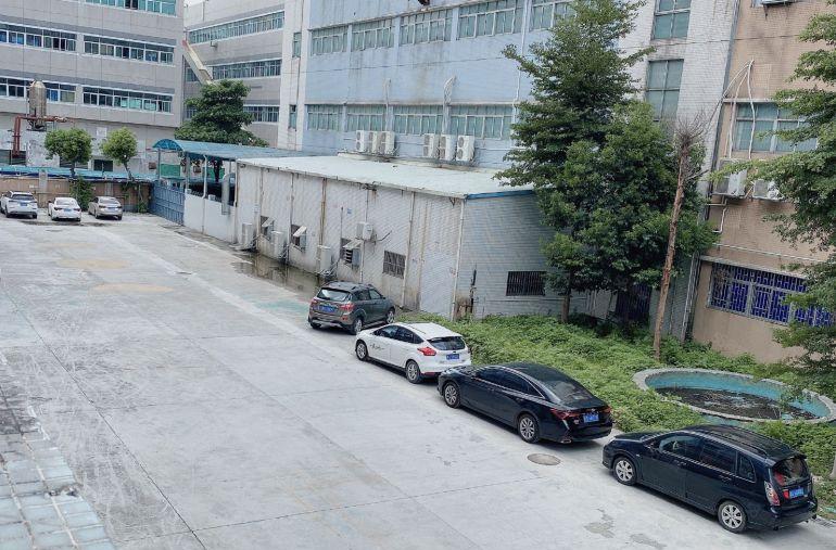 石碣镇标准厂房，高速路旁