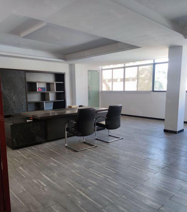 石碣镇新出楼上厂房出租4500平方，现成装修办公室